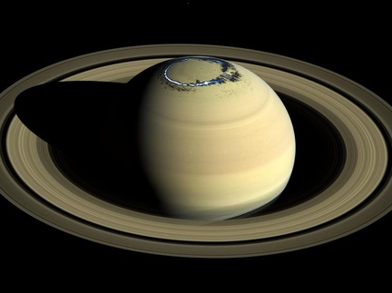Les magnifiques aurores de Saturne dévoilées par Cassini