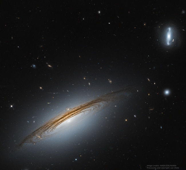 UGC12951_HubbleShatz_2019.jpg