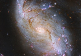 NGC 1672: Barred Spiral Galaxy from Hubble 