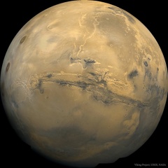 The Grand Canyon of Mars 