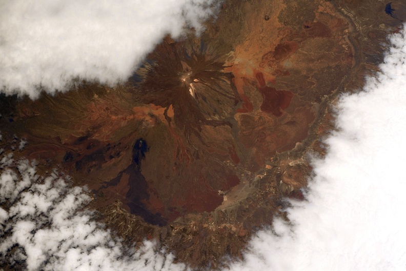 teide-from-iss.jpeg